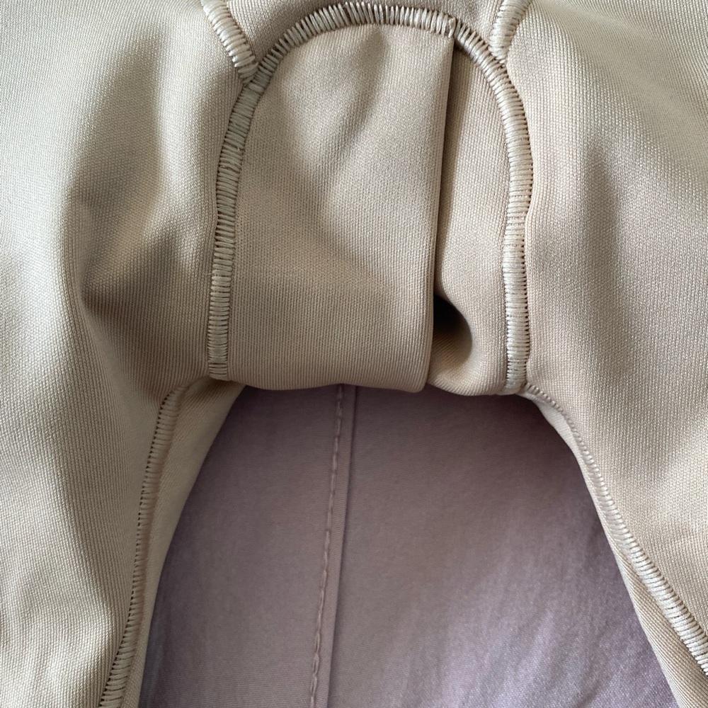 SKIMS Beige Shapewear Bodysuit - Picture 9 of 11